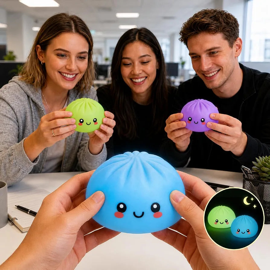 Glow in Dark Dumpling Toy 8.5cm - 1x Random Mystery Surprise Bao Bun Dumpling with Steamer Box, Air Filled Squishy Viral Dumpling, Fidget Toys for Kids 3+